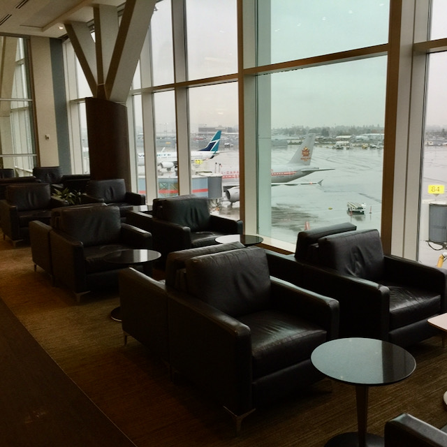 airport business lounge